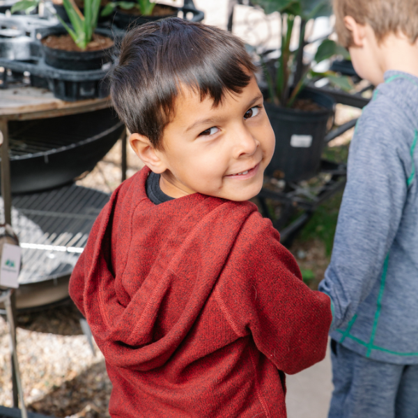 600 x 600 (4) 600 x 600 (4)